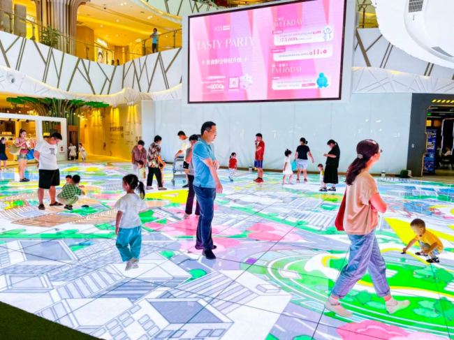 鑫億光LED智能互動地磚屏——助力武漢K11打造文化商業(yè)新地標
