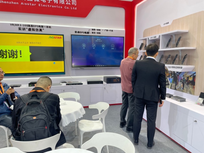 愛鑫微攜RTX3080 16G獨顯OPS電腦亮相第82屆教育裝備展
