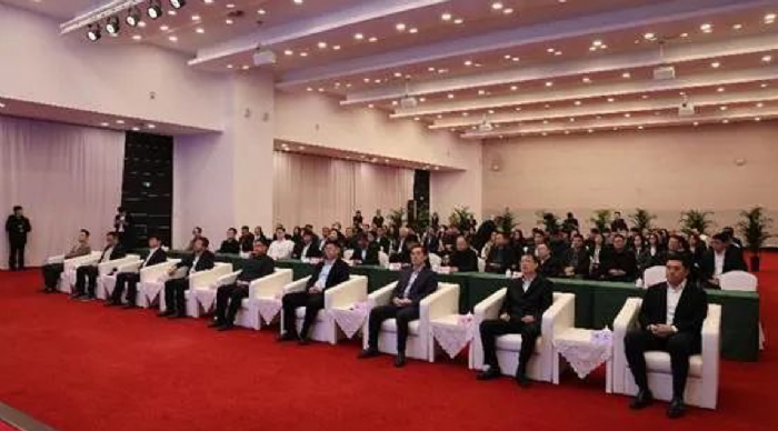 華錄集團副總經理李茂華受邀出席大連文旅集團2024年戰略合作項目集中簽約儀式