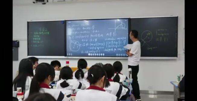 智慧光華，照亮未來 —— 麻城一中2024高考后的教育啟示錄