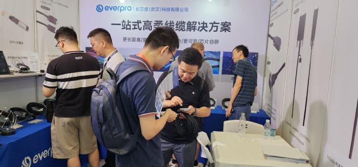 長芯盛攜高柔有源光纜產品驚艷亮相上海機器視覺展！