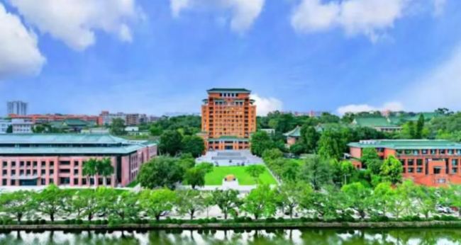 華南理工大學應用南翼智慧校園班牌管理系統
