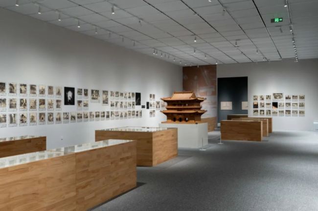 愛普生工程投影機助力梁思成林徽因學術文獻展 開啟光影中的古建筑考察之旅